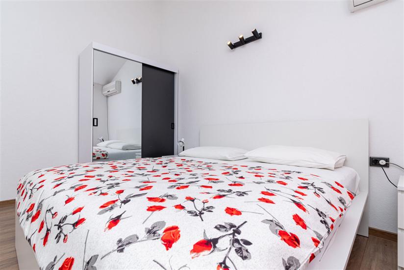 Apartment A7, for 2 persons