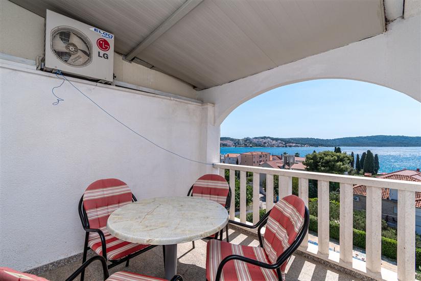 Apartment A7, for 2 persons