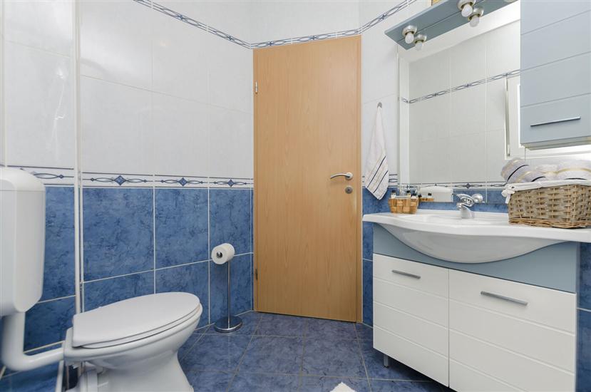 Apartment A5, for 4 persons