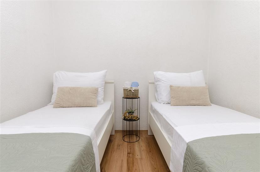 Apartment A5, for 4 persons