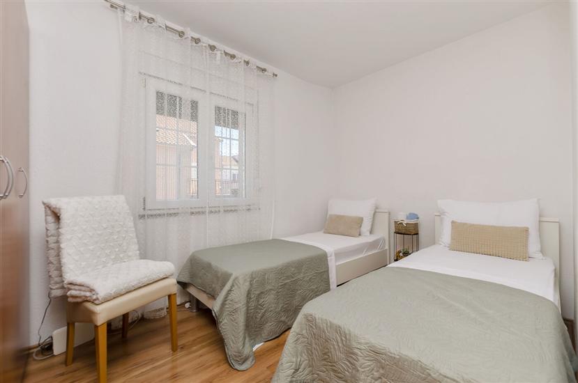 Apartment A5, for 4 persons