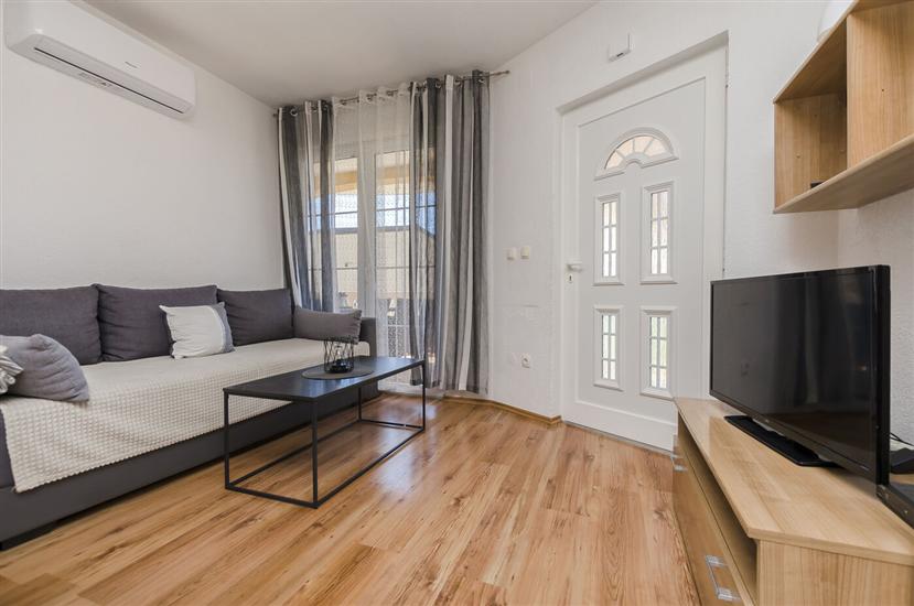 Apartment A5, for 4 persons