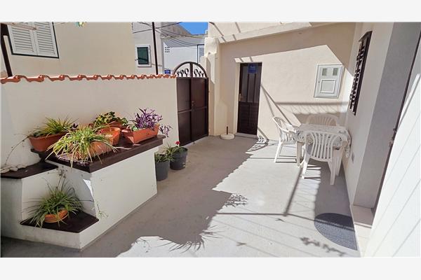 Apartment A1, for 3 persons