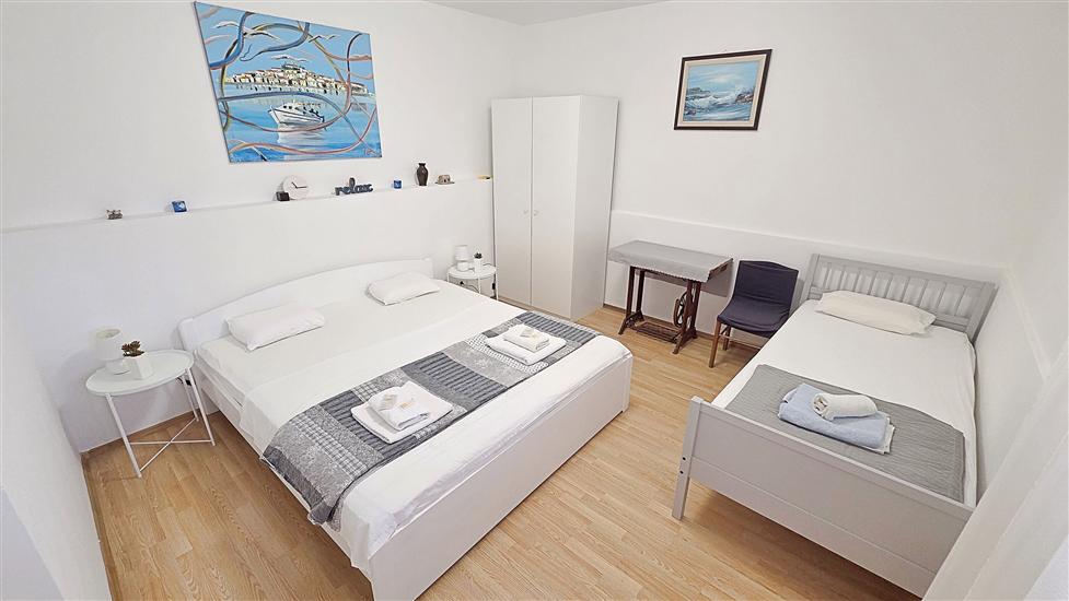 Apartment A1, for 3 persons