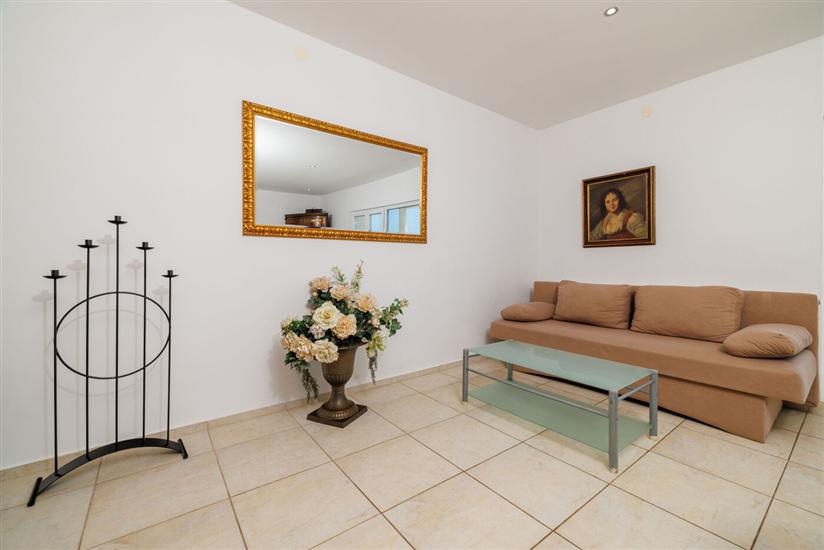 Apartment A4, for 8 persons