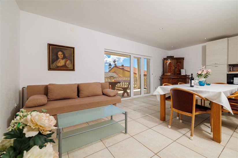 Apartment A4, for 8 persons