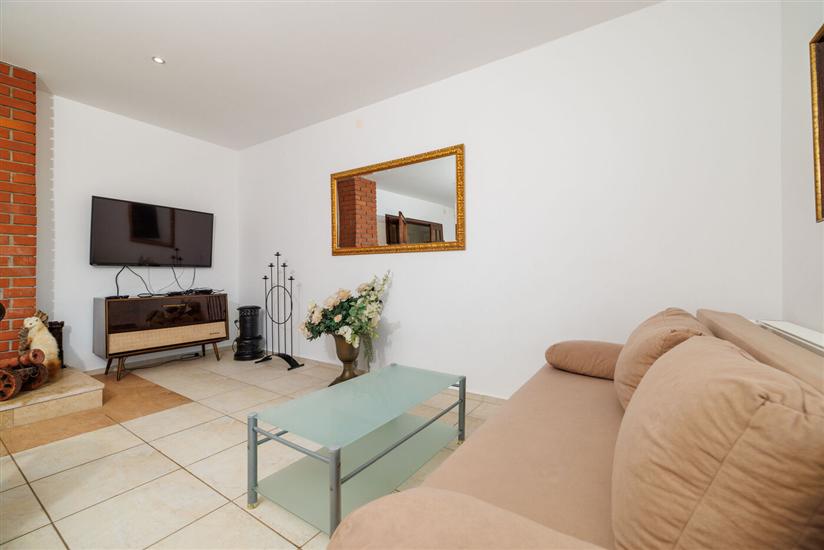 Apartment A4, for 8 persons