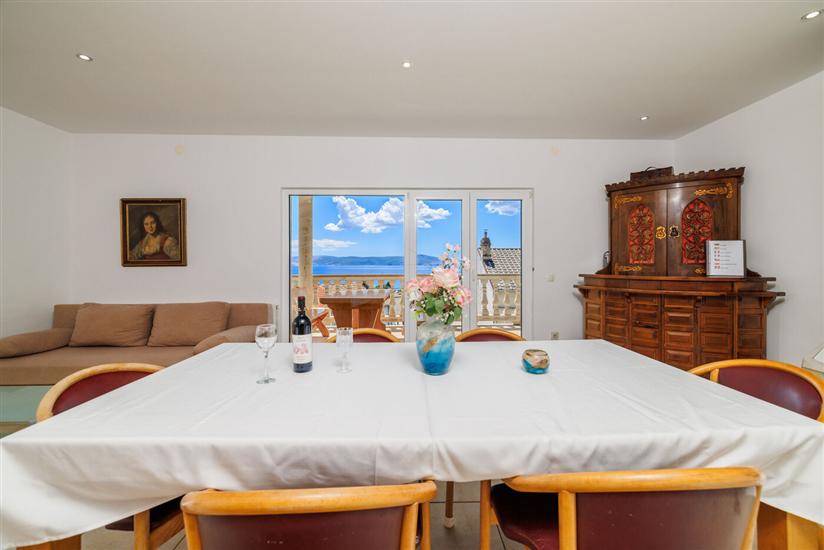Apartment A4, for 8 persons