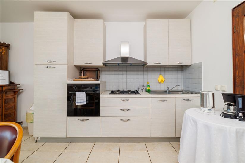 Apartment A4, for 8 persons