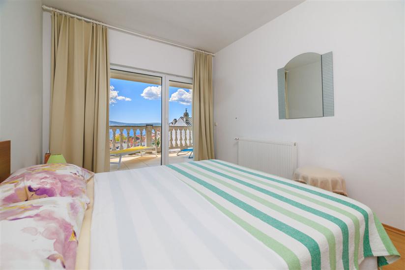 Apartment A4, for 8 persons