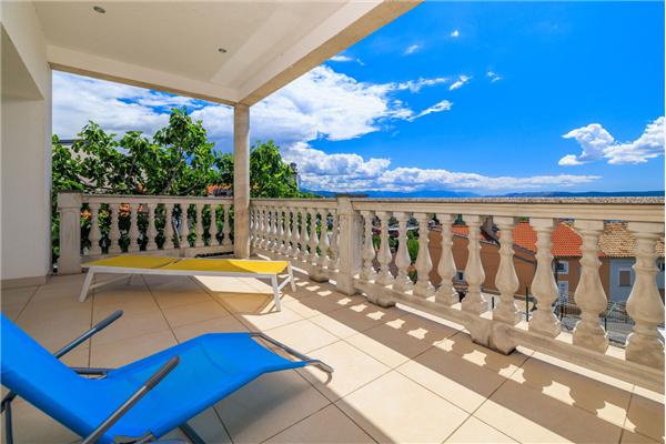 Apartment A4, for 8 persons