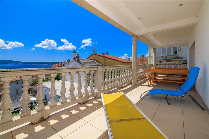 Apartment A4, for 8 persons