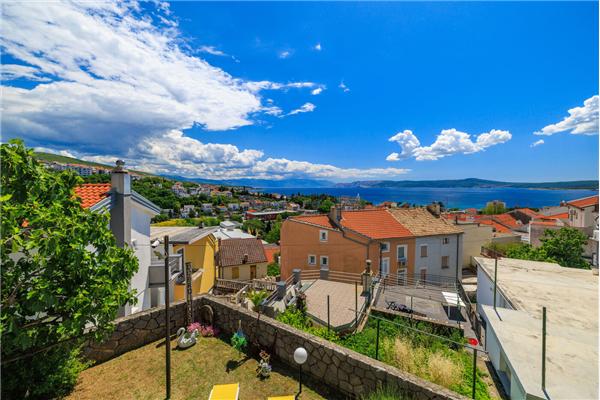 Apartment A4, for 8 persons