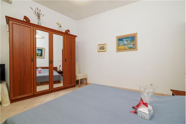 Apartment A5, for 2 persons