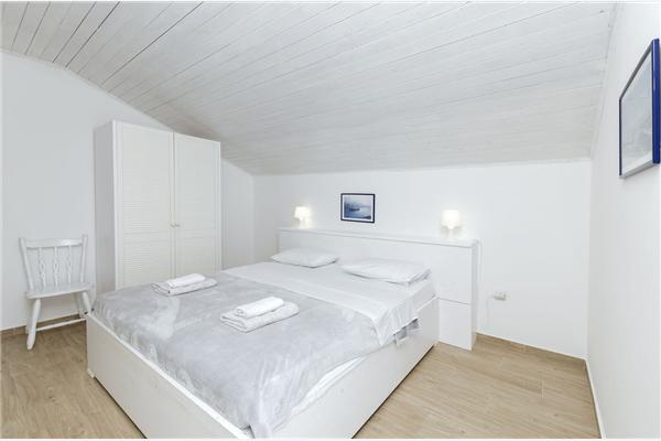 Apartment A1, for 7 persons