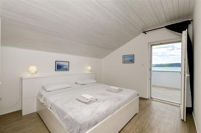 Apartment A1, for 7 persons