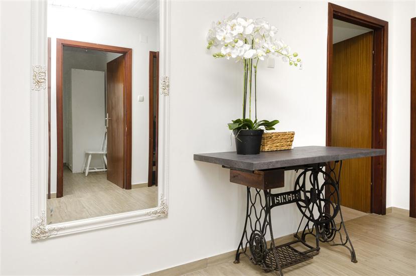 Apartment A1, for 7 persons