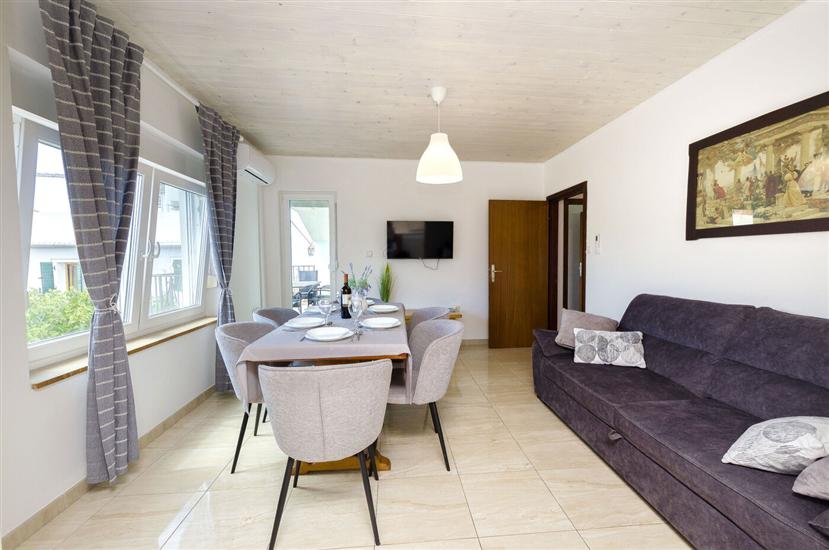 Apartment A1, for 7 persons
