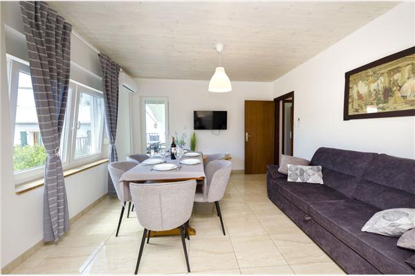 Apartment A1, for 7 persons