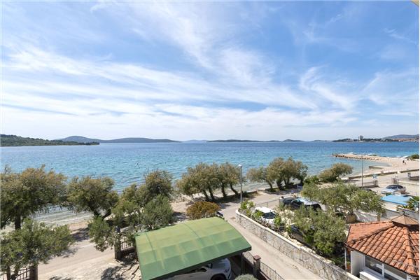 Apartment A1, for 5 persons