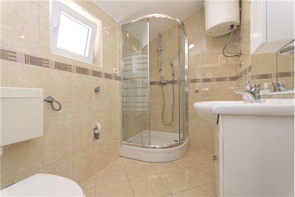 Apartment A1, for 5 persons