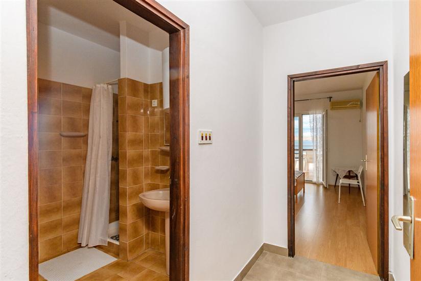 Apartment A1, for 6 persons