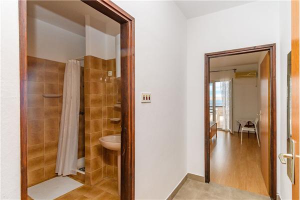 Apartment A1, for 6 persons