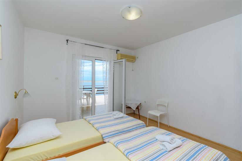 Apartment A1, for 6 persons
