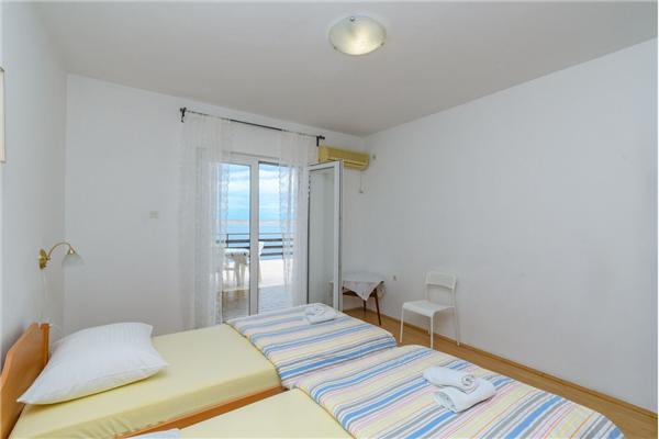 Apartment A1, for 6 persons