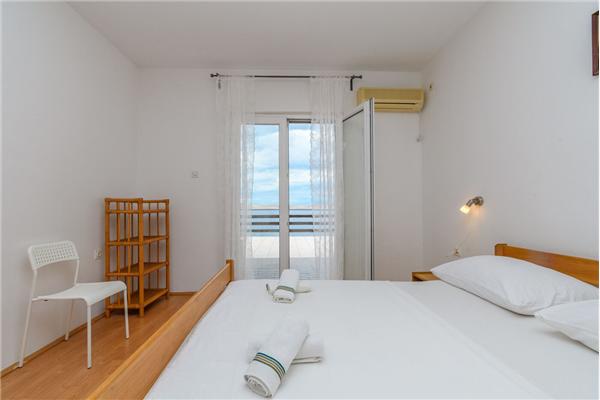 Apartment A1, for 6 persons