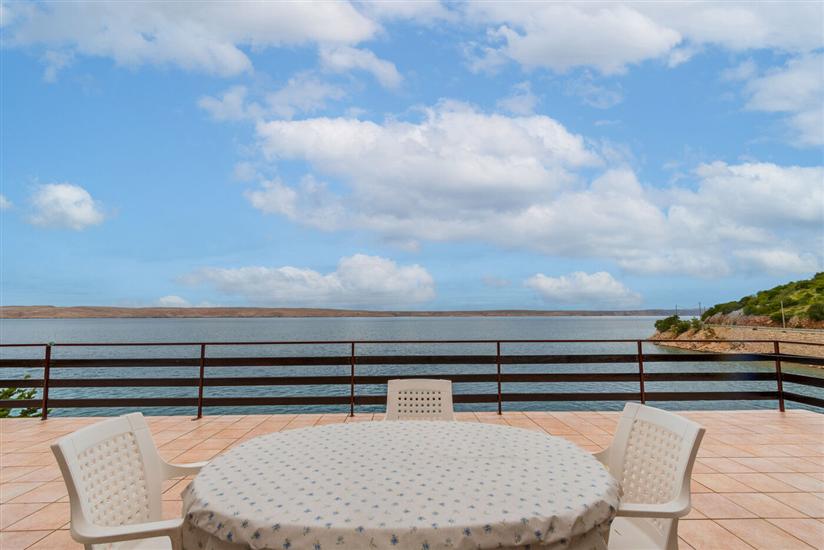 Apartment A1, for 6 persons