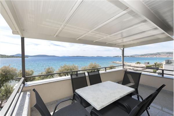 Apartment A1, for 5 persons