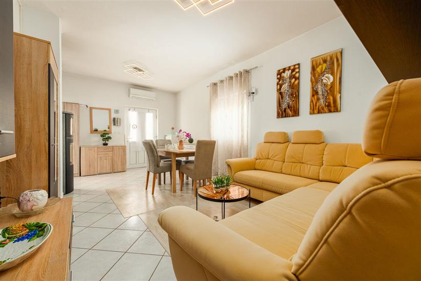 Apartment A6, for 4 persons