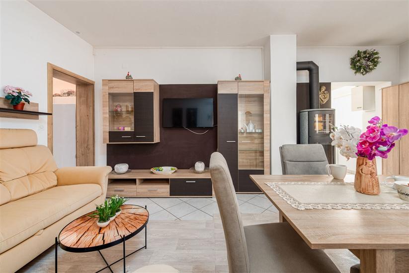 Apartment A6, for 4 persons