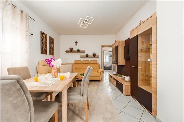 Apartment A6, for 4 persons