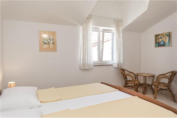 Apartment A2, for 4 persons