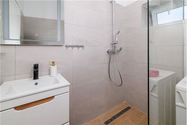 House K1, for 5 persons