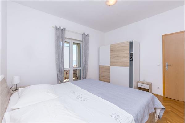 Apartment A1, for 8 persons