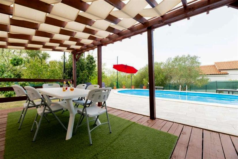 House Bistre