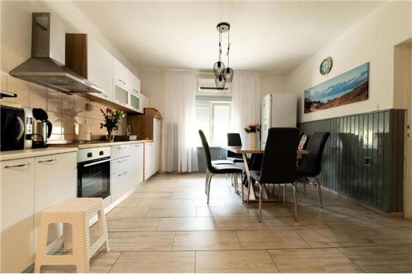 House K1, for 8 persons
