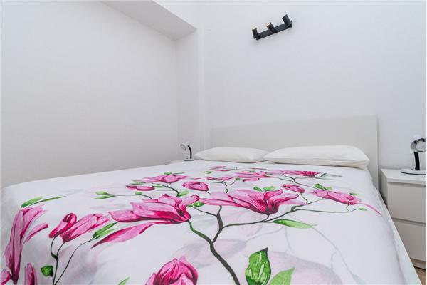 Apartment A8, for 2 persons