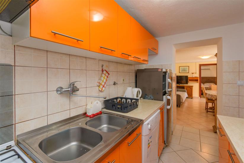 Apartment A5, for 4 persons