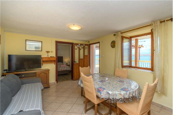 Apartment A5, for 4 persons