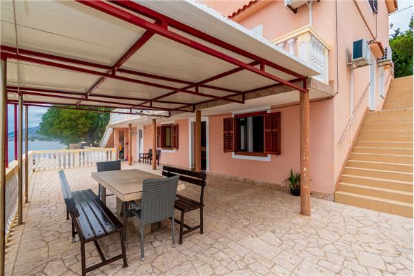 Apartment A5, for 4 persons