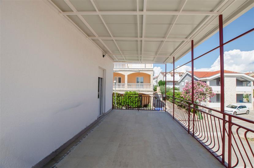 Apartment A1, for 8 persons