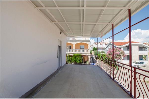 Apartment A1, for 8 persons