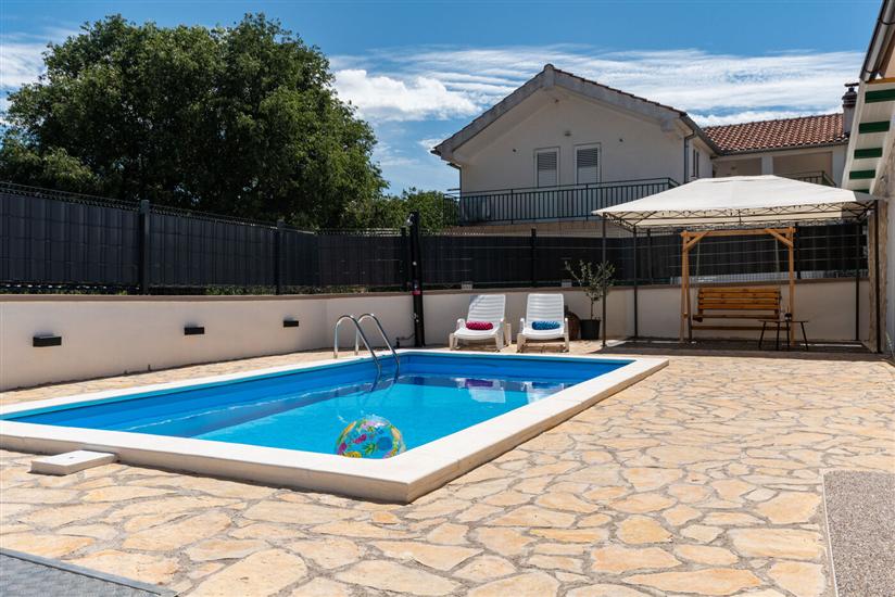 Dom Mirakul near Krka Private Pool