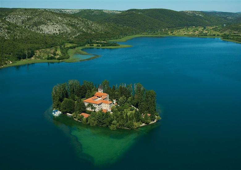 House Mirakul near Krka Private Pool