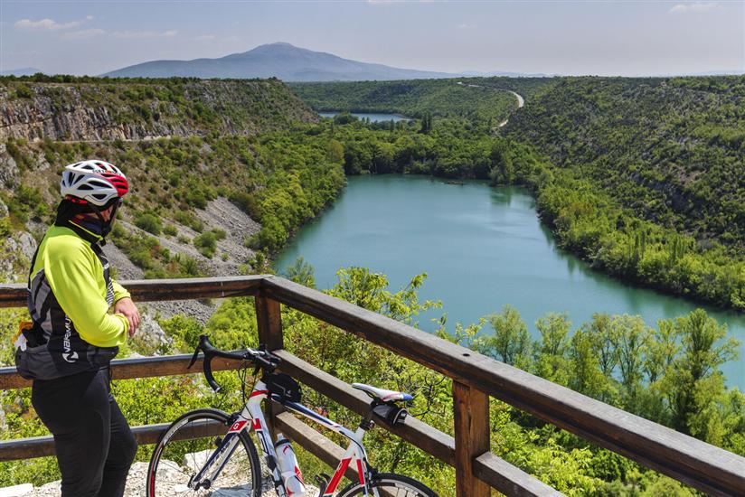 House Mirakul near Krka Private Pool
