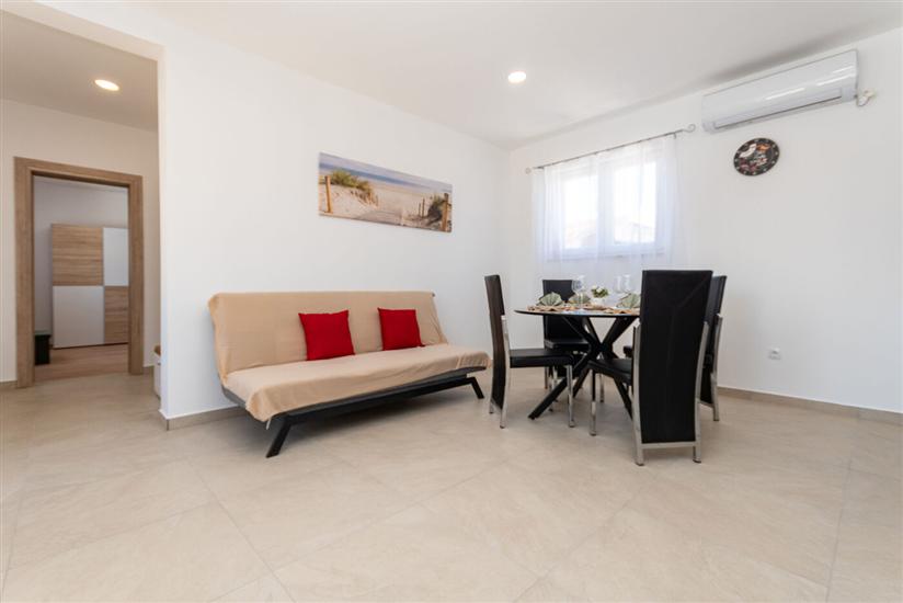 House K1, for 5 persons